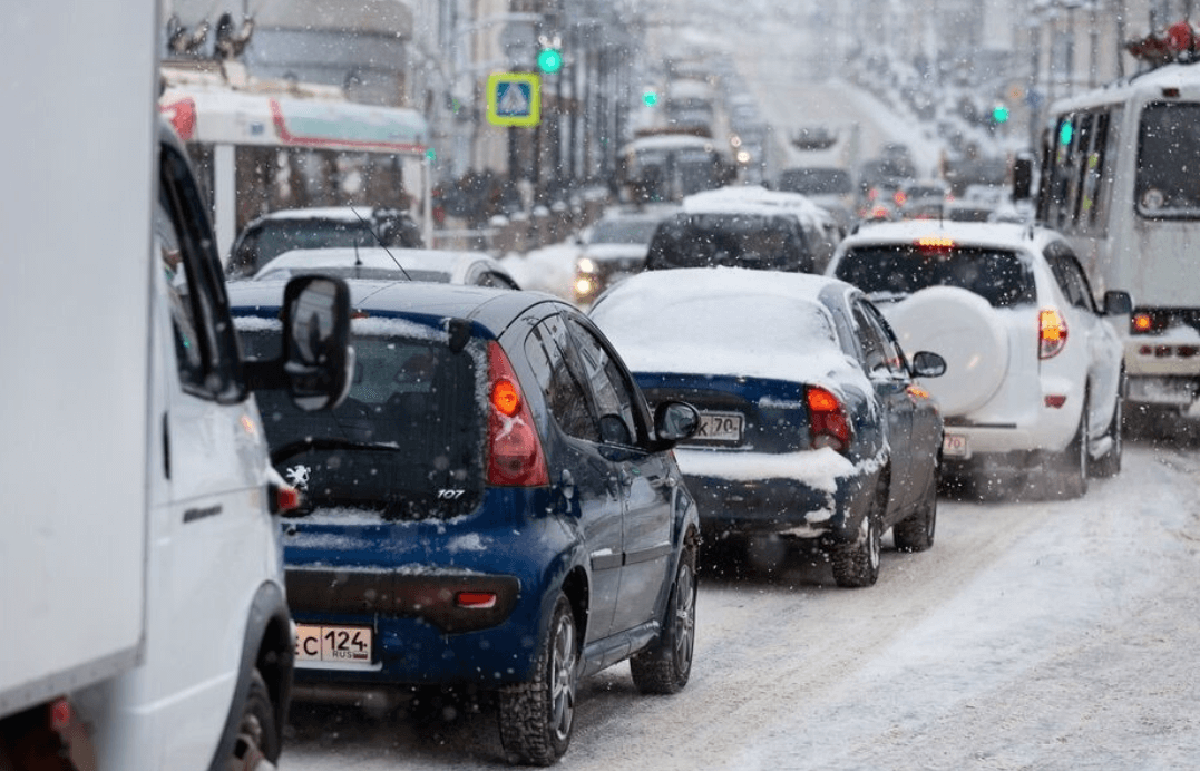 Дорожники предупредили сибиряков о сложных погодных условиях