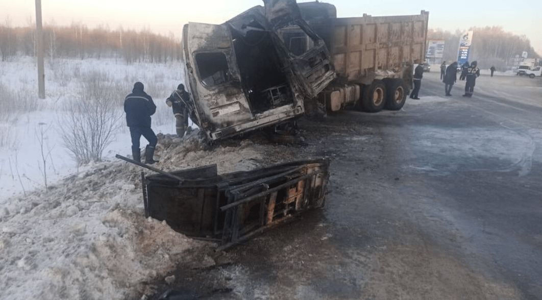 Угнанный грузовик и нетрезвое состояние: новые подробности аварии на трассе под Томском, в которой погибли медики