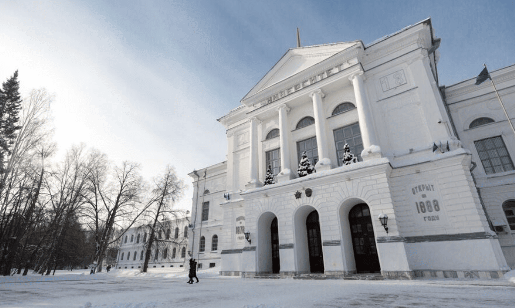 Снежный конкурс и фестиваль открываются сегодня в Томском госуниверситете